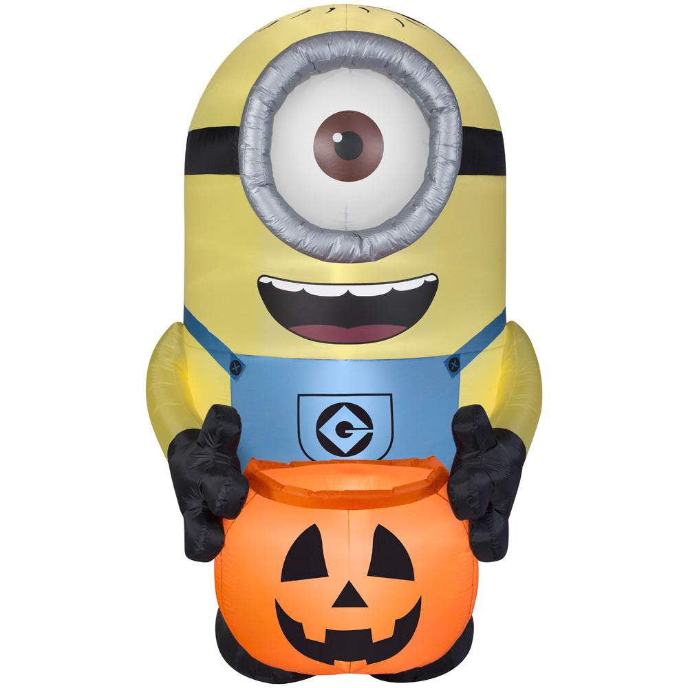 Tis Your Season 8.5 ft. Halloween Inflatable Minion Carl iwith