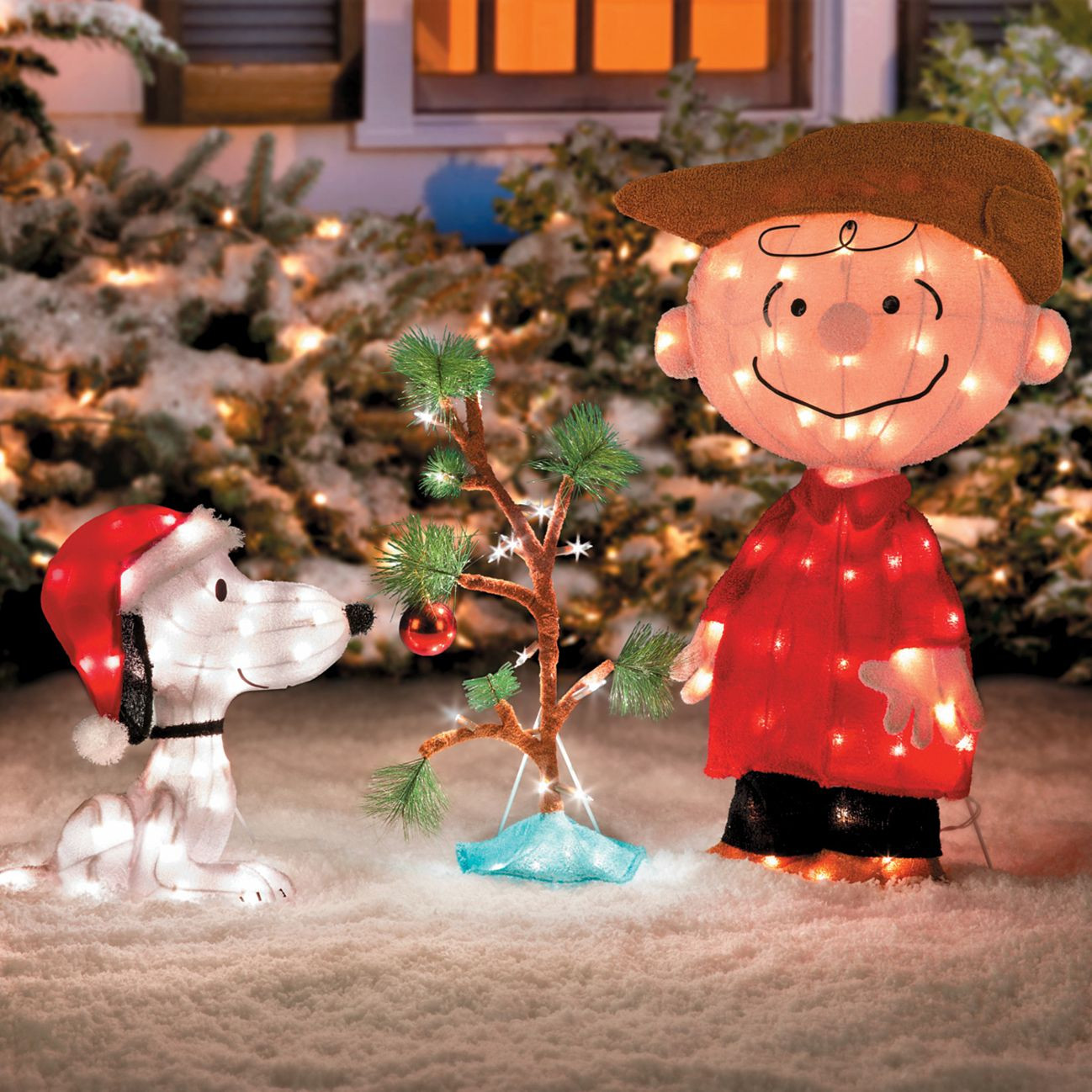 20 HQ Photos Snoopy Christmas Decorations For Outdoors - Amazon.com : Christmas Outdoor Decor Peanut Gang with Tree ...