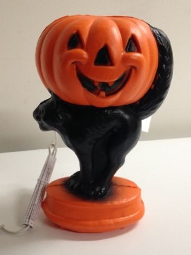 15" Black Cat with Pumpkin