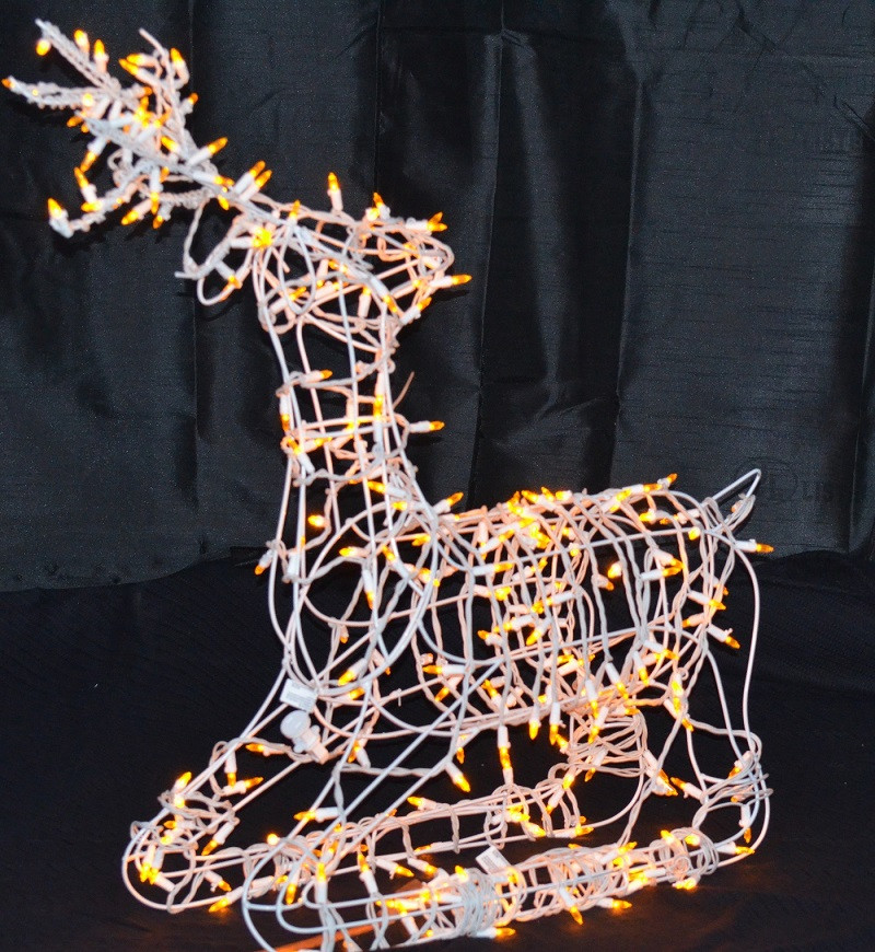 LED Lighted Wire Frame Reindeer Sitting Buck 