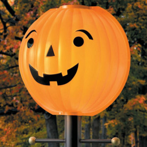 Pumpkin Lamppost Cover Lamplighter